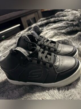 Skechers Black & White High-Top Lace-Up Sneakers Size 1Y